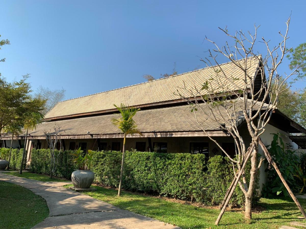 Lampang Resort Exterior photo